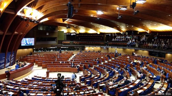 Емісари Кремля буквально ходять і опрацьовують депутатів, – Полозов про ситуацію в ПАРЄ Емісари Кремля буквально ходять і опрацьовують депутатів, – Полозов про ситуацію в ПАРЄ