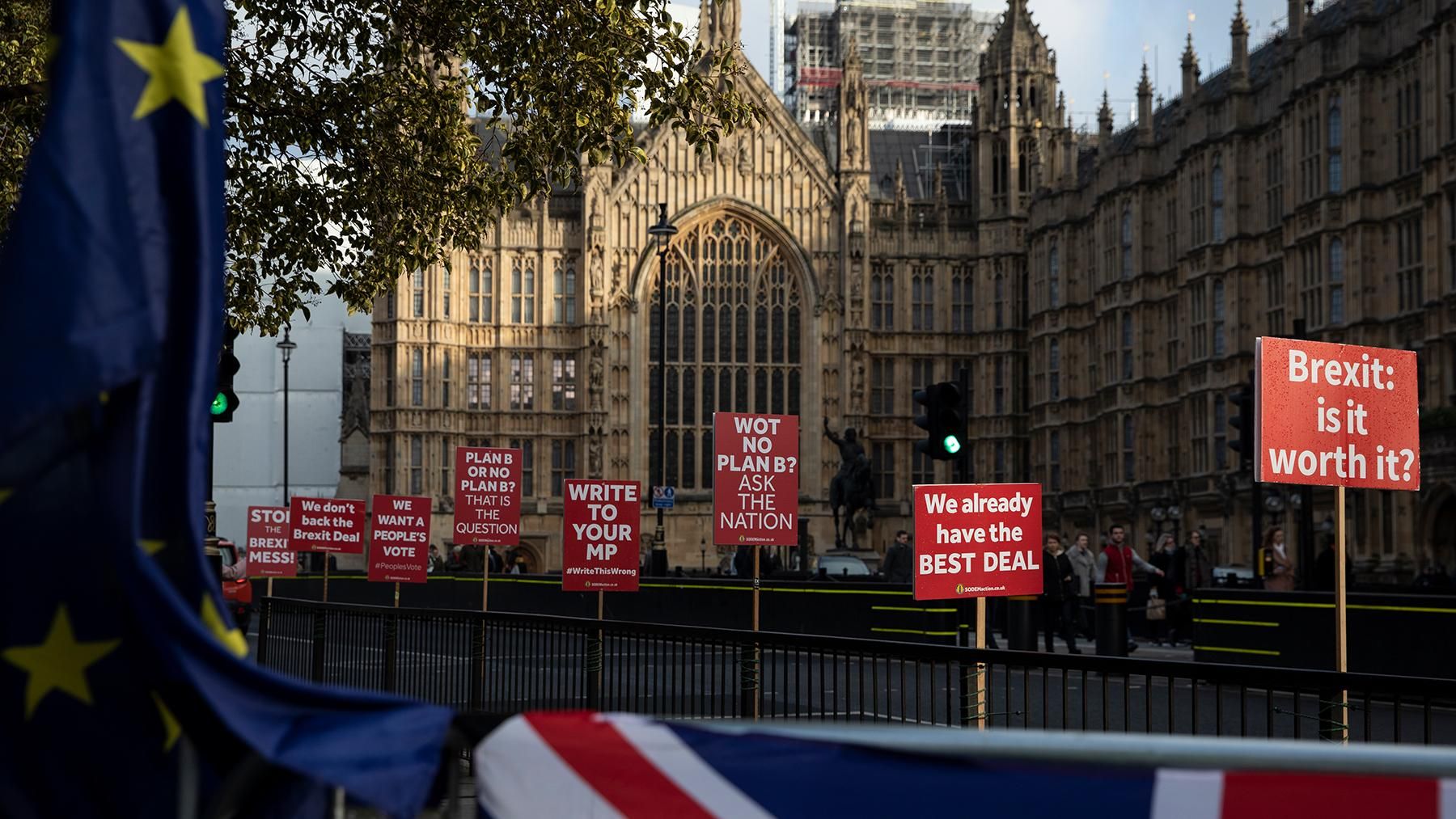 Brexit без угоди: міністри уряду Британії провели таємну зустріч