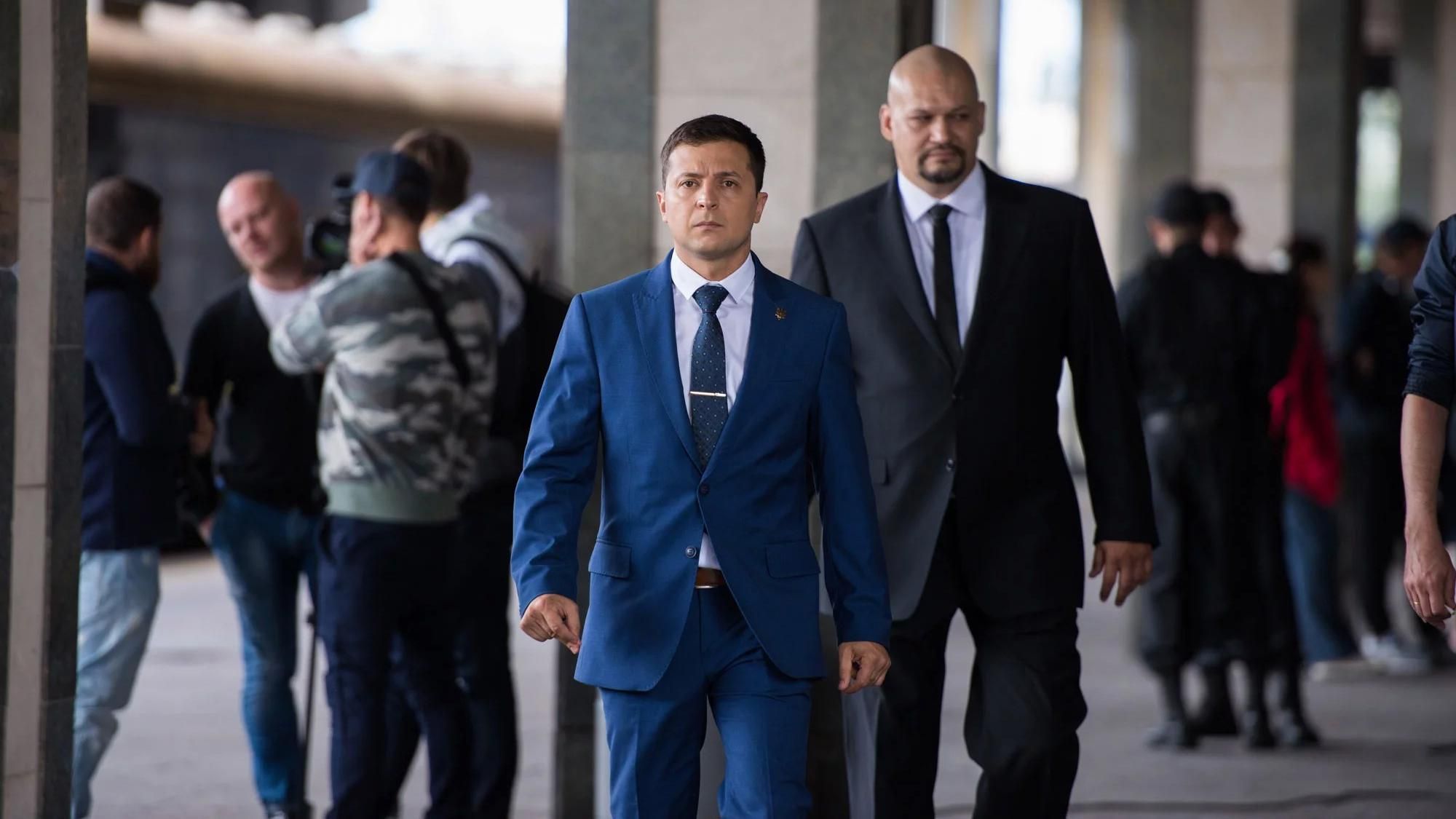 Зеленський до ЦВК подав документи для участі у виборах президента Зеленський до ЦВК подав документи для участі у виборах президента