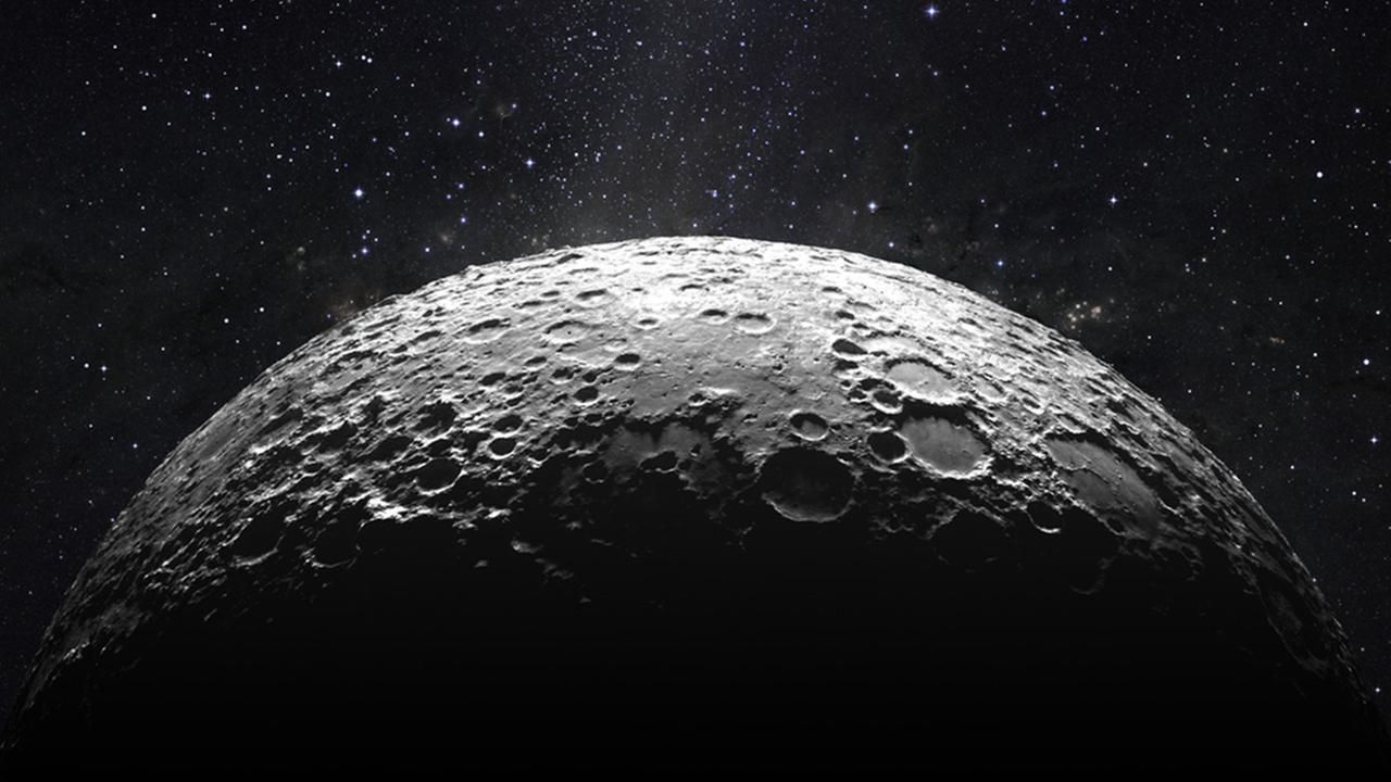 На Місяці знайшли камінь із Землі, якому мільярди років