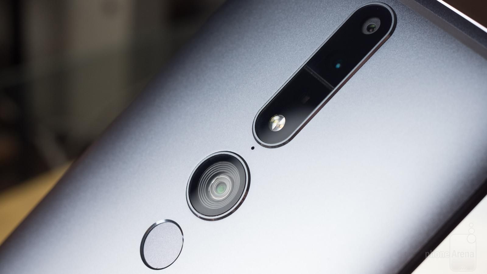 Lenovo Phab 3: первое фото и характеристики загадочного смартфона Lenovo Phab 3: первое фото и характеристики загадочного смартфона