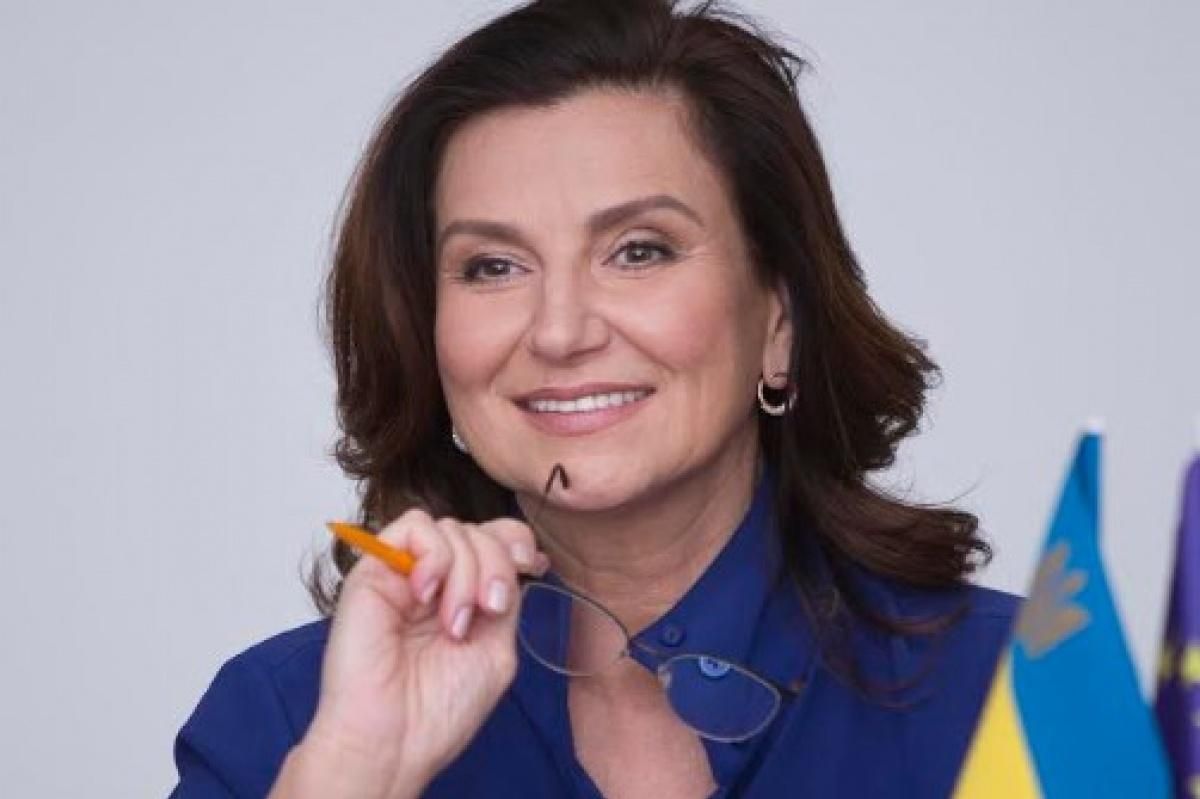 Богословська подала документи до ЦВК для участі у президентських виборах Богословська подала документи до ЦВК для участі у президентських виборах