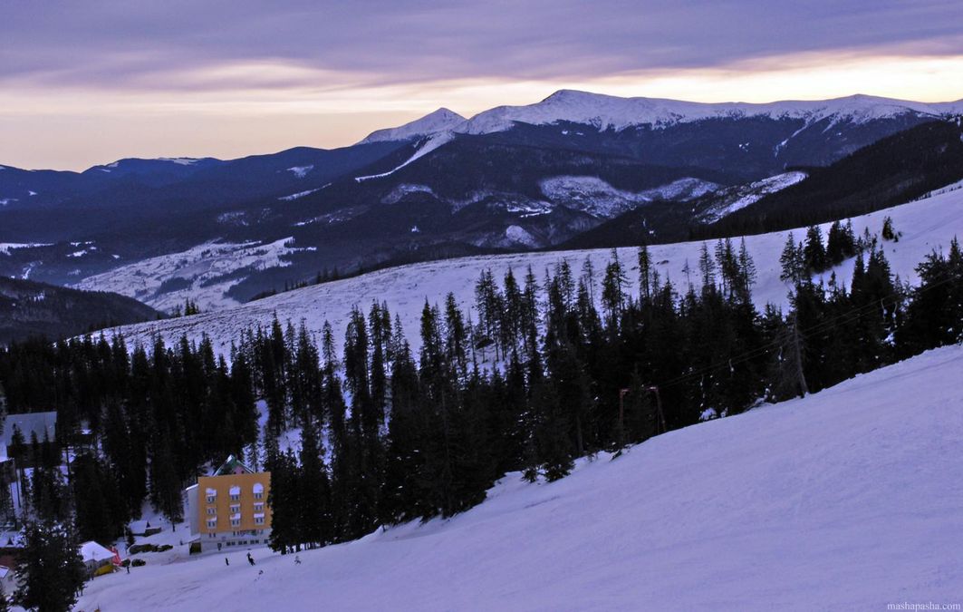 Спасатели сутки искали в горах заблудившегося туриста из Германии: чем увенчались поиски
