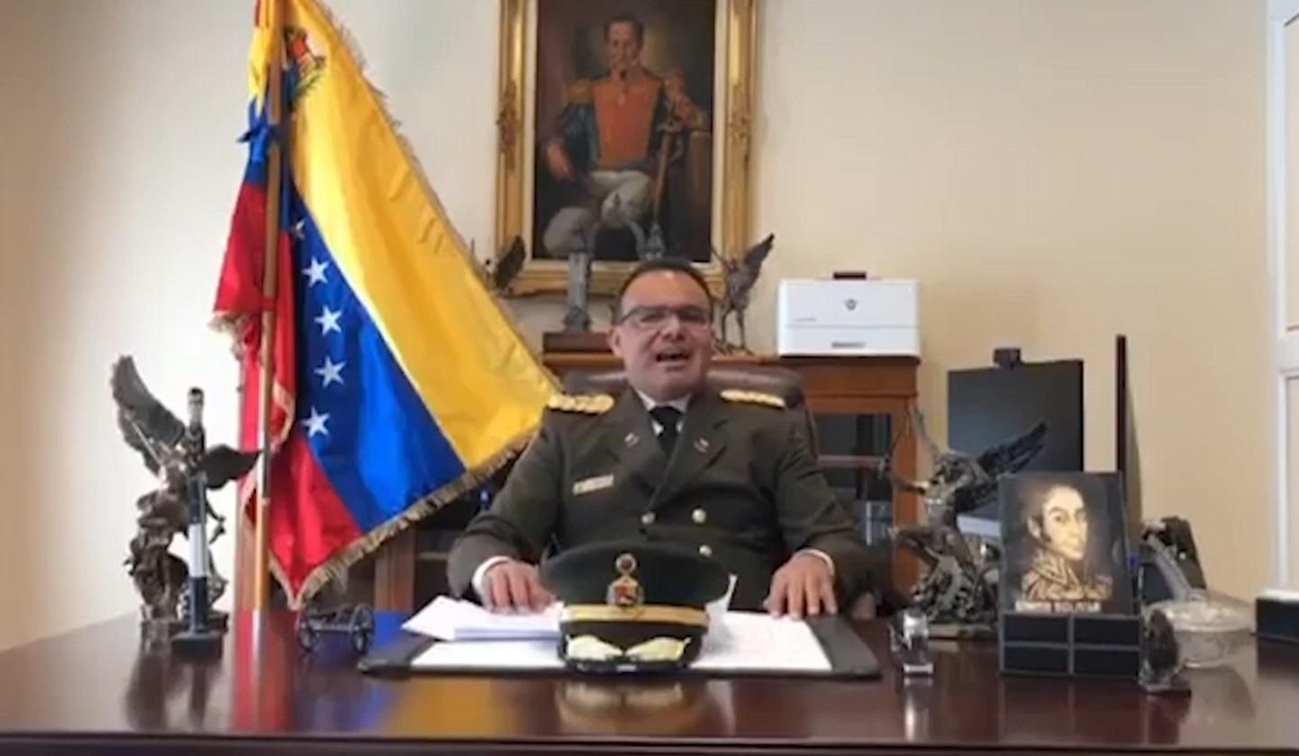 Военный атташе Венесуэлы в США разорвал отношения с Мадуро Военный атташе Венесуэлы в США разорвал отношения с Мадуро