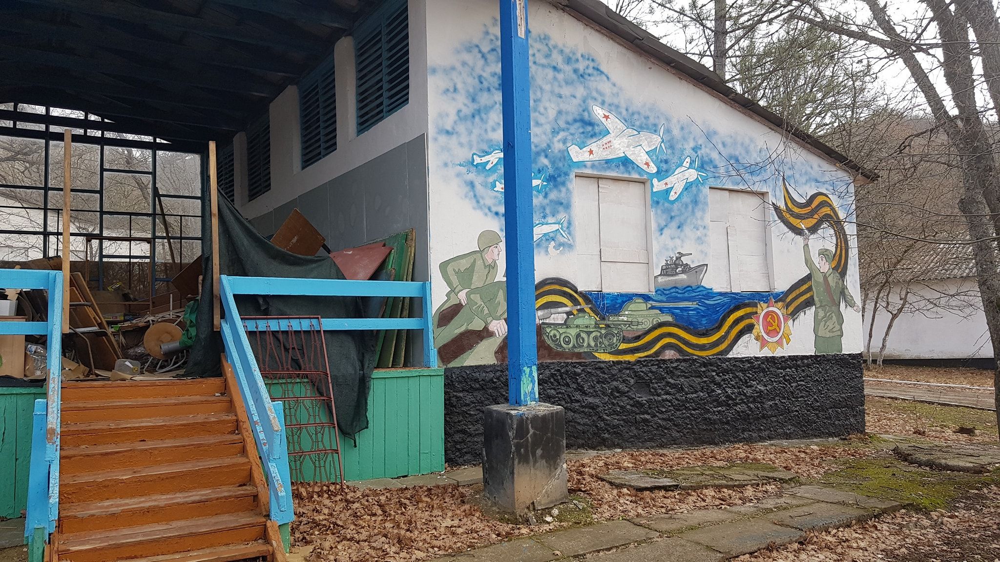 Оккупанты в Крыму открыли военный лагерь для детей: фото Оккупанты в Крыму открыли военный лагерь для детей: фото