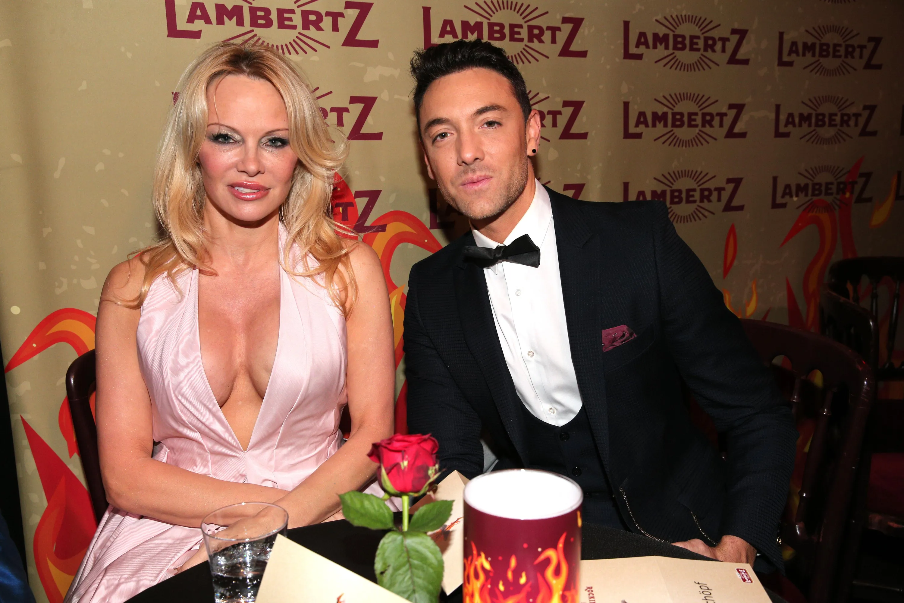 Памела Андерсон