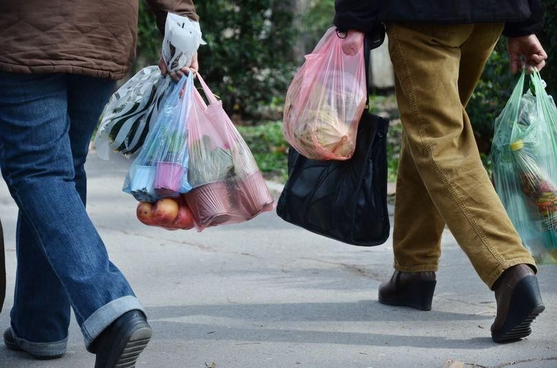 В Украине предлагают отказаться от пластиковых пакетов