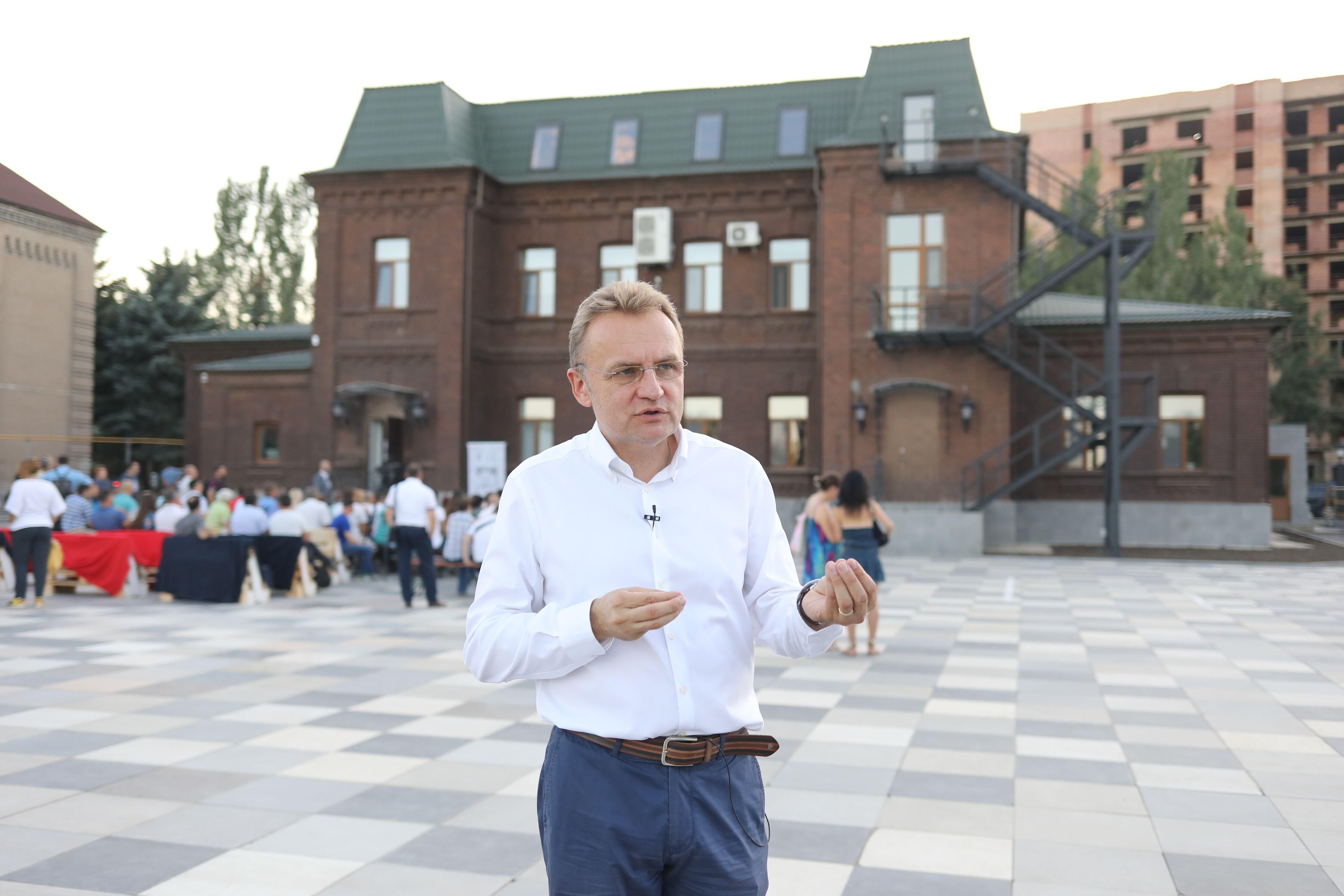 С кем готов объединиться Садовый на выборах: четкое заявление политика С кем готов объединиться Садовый на выборах: четкое заявление политика