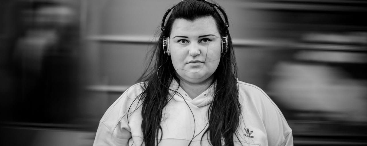 Певица Alyona Alyona заявила, что ее обманом заманили на форум Порошенко Певица Alyona Alyona заявила, что ее обманом заманили на форум Порошенко