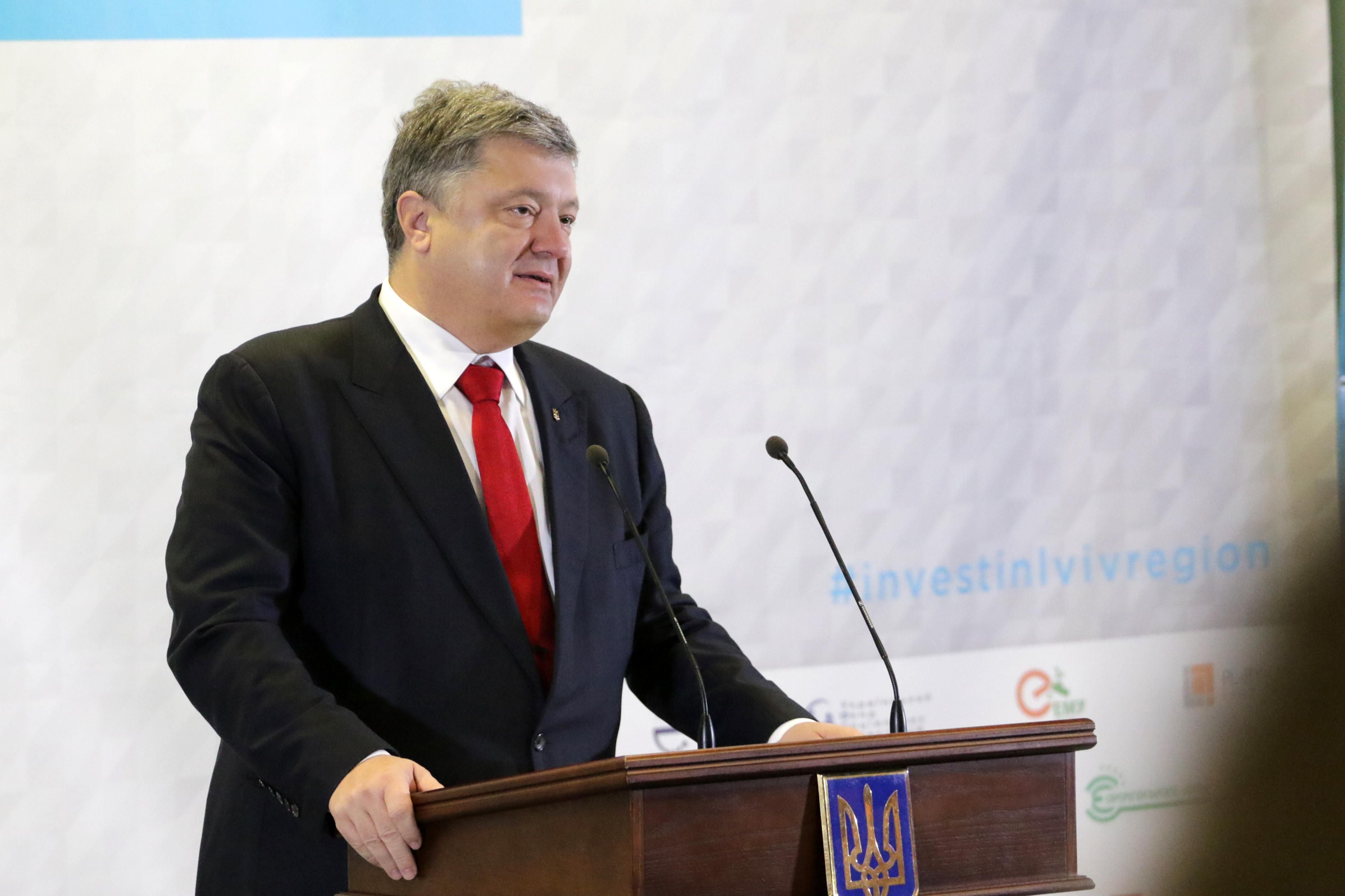 Петр Порошенко: основные вехи пути от бизнесмена до политика Петр Порошенко: основные вехи пути от бизнесмена до политика