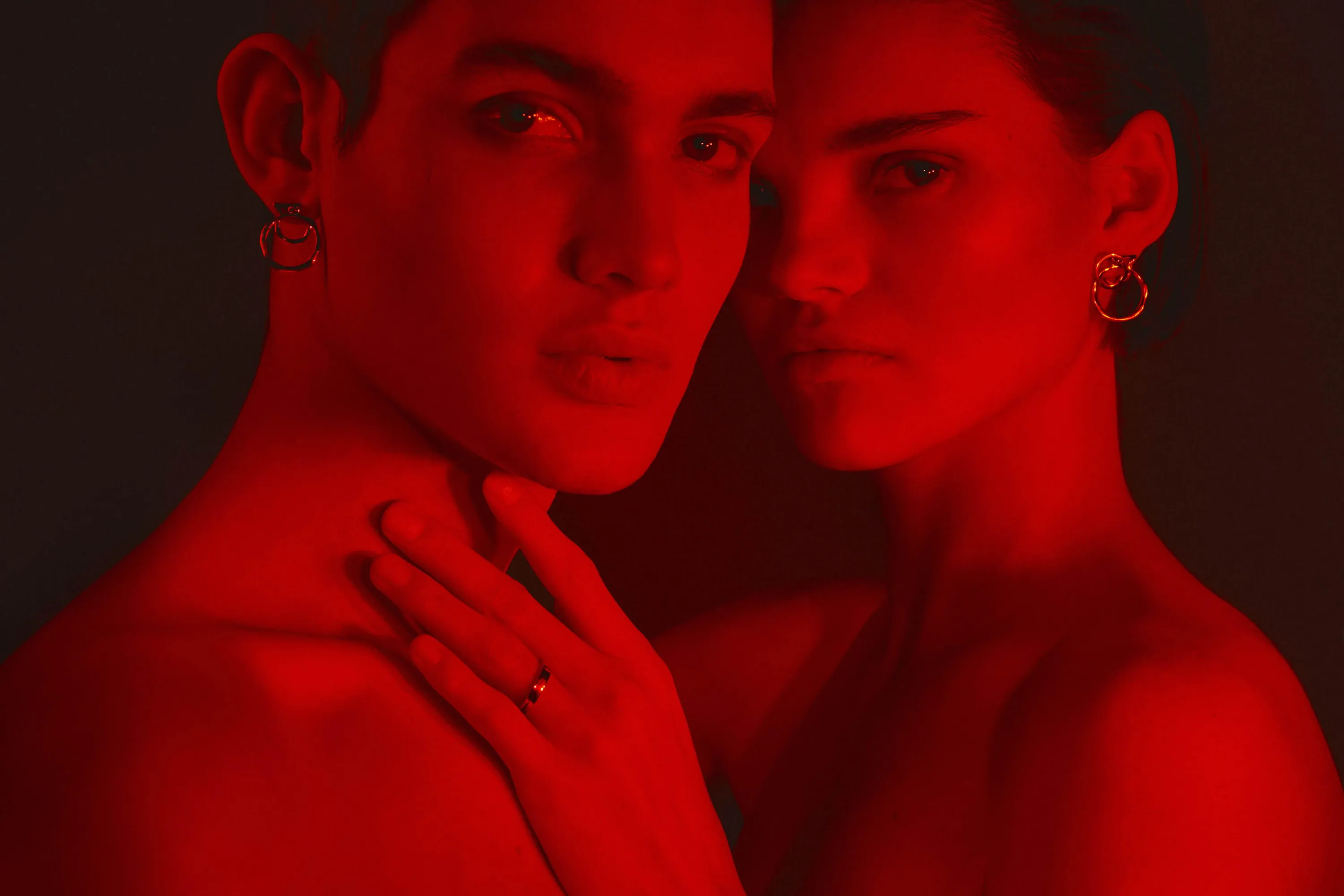 Фото зі зйомки нової колекції прикрас від Frolov і Sova 