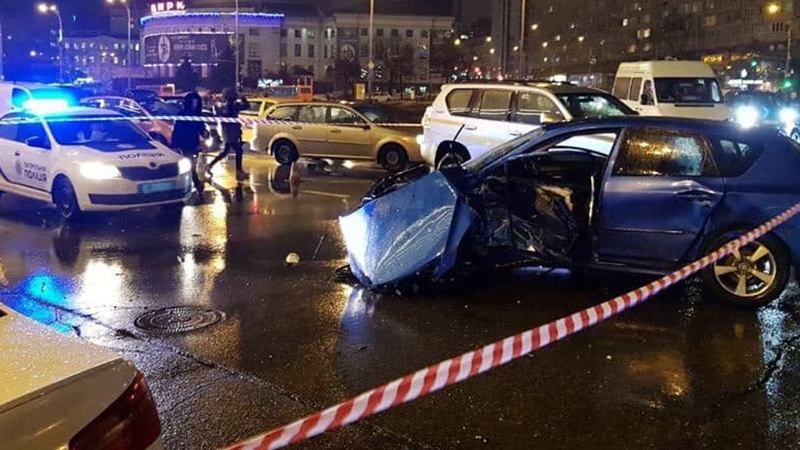 ДТП на проспекте Победы Киев - видео аварии 31 января 2019 - 18 +