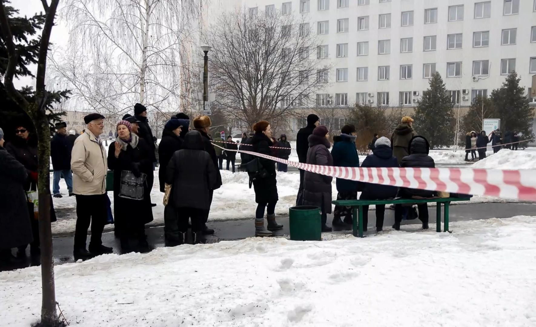 У Києві поліція перевіряє повідомлення про замінування лікарні 