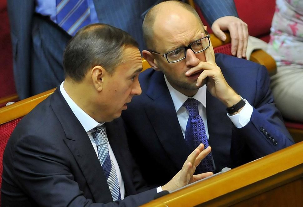 У Яценюка та Мартиненка є проплачені інтернет-боти: розслідування журналістів У Яценюка та Мартиненка є проплачені інтернет-боти: розслідування журналістів