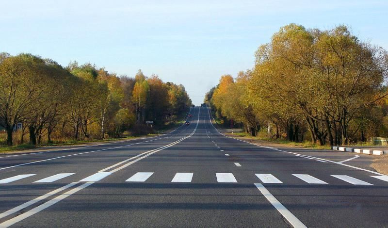 Чому в Україні майже не будують нові дороги, а латають старі: пояснення Омеляна