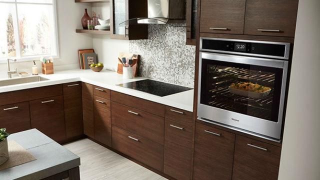 Американцы выпустили умную духовку с дополненной реальностью Американцы выпустили умную духовку с дополненной реальностью