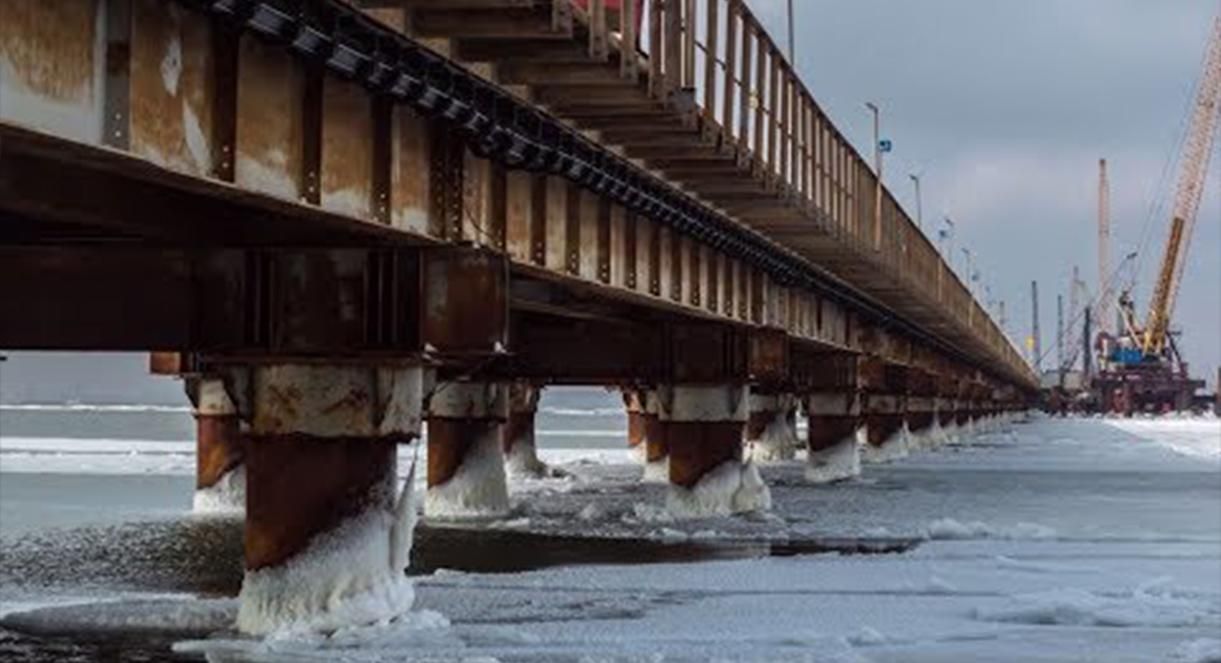 Через що впаде Кримський міст: командувач ВМС України назвав причини Через що впаде Кримський міст: командувач ВМС України назвав причини