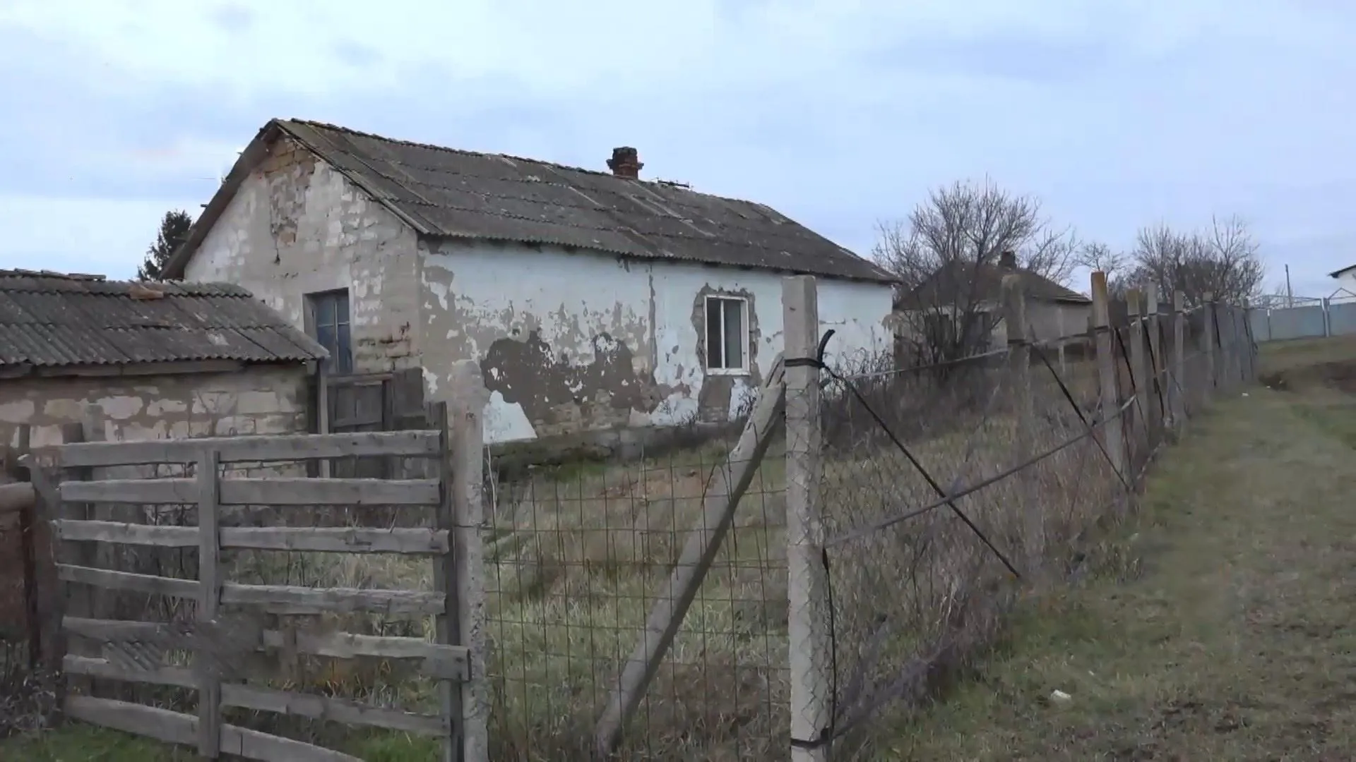 Селяни бояться, що будинки можуть повністю розвалитися