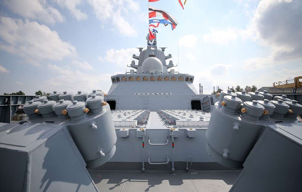 На двох фрегатах Росії з'явилося обладнання, яке осліплює противників На двох фрегатах Росії з'явилося обладнання, яке осліплює противників