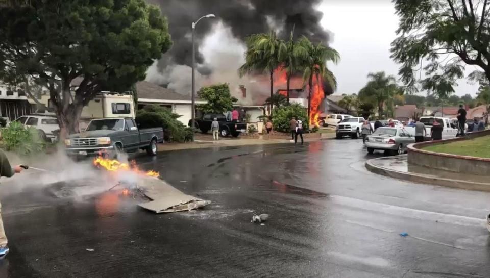 У США легкомоторний літак впав на житловий район: є жертви У США легкомоторний літак впав на житловий район: є жертви