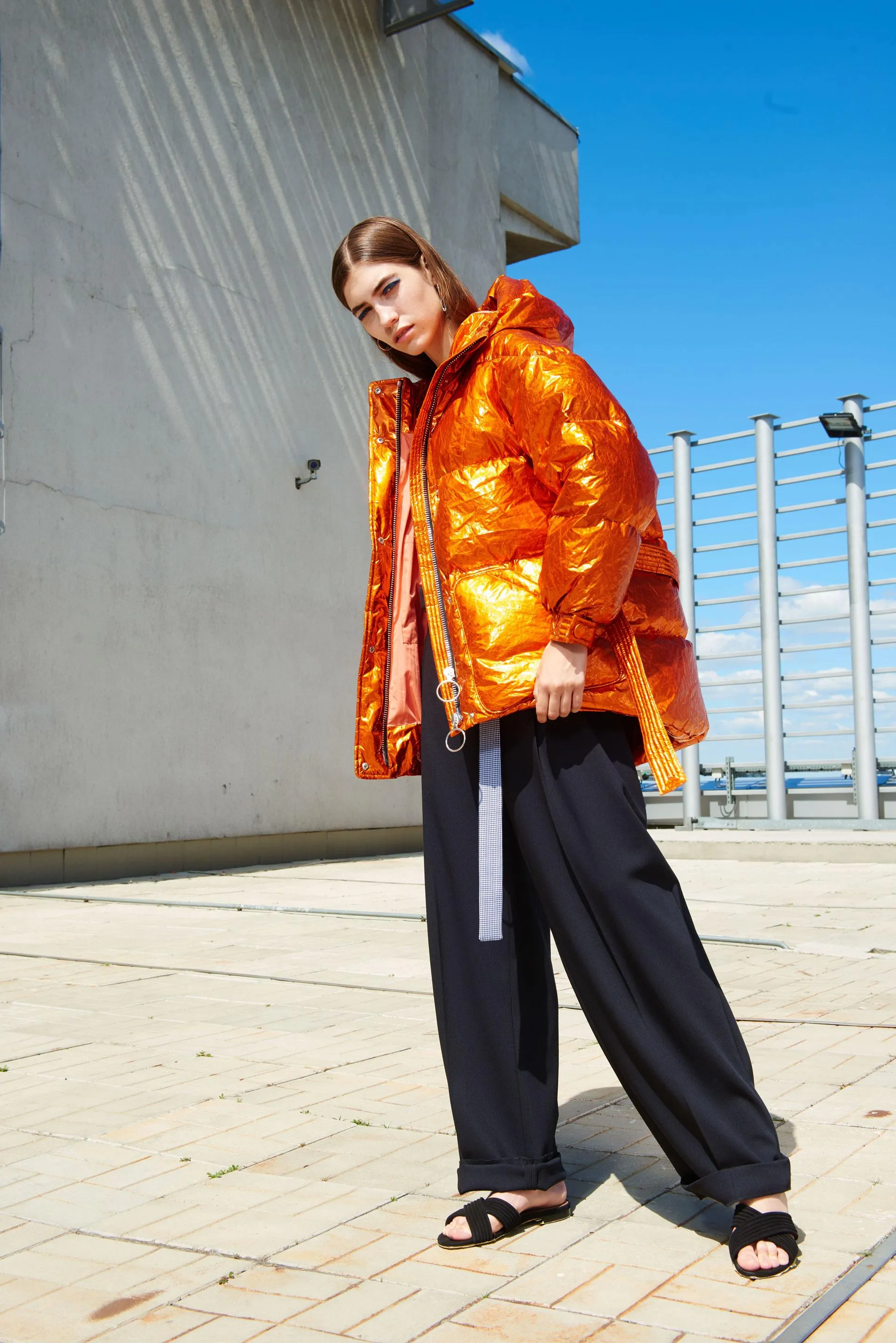 Лукбук українського бренду пуховиків Ienki Ienki Лукбук українського бренду пуховиків Ienki Ienki