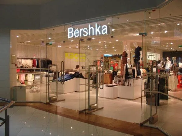 Мас-маркет Bershka Мас-маркет Bershka