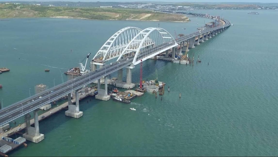 "Ужасное строительство": автор проектов Крымского моста рассказал о его опасности