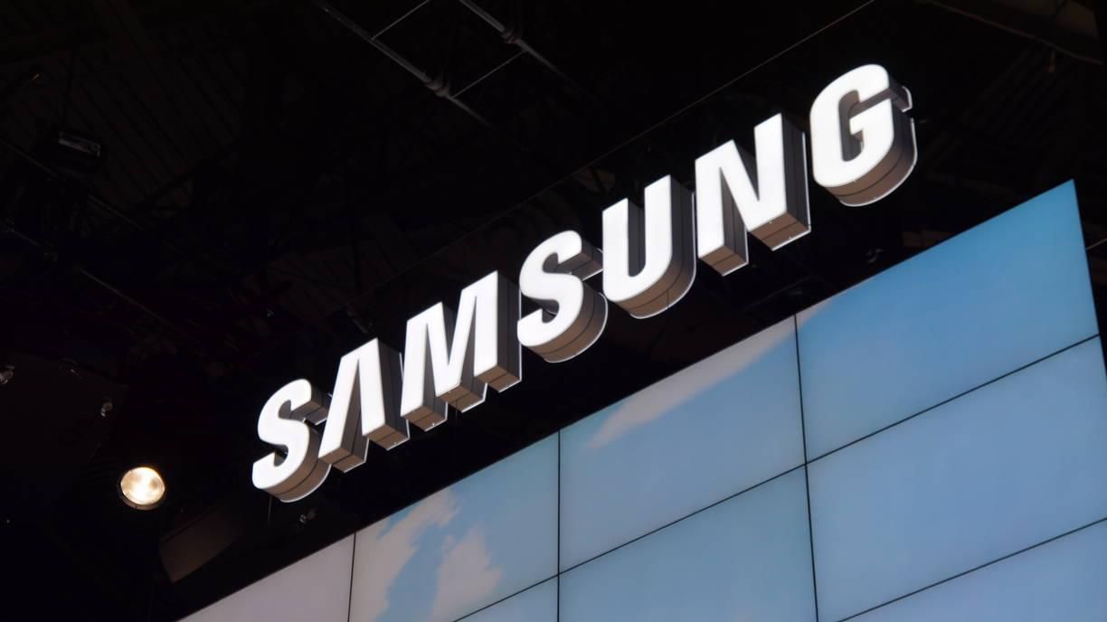 Samsung обновит линейку Galaxy A: новые смартфоны будут стоить от 120 долларов
Samsung обновит линейку Galaxy A: новые смартфоны будут стоить от 120 долларов