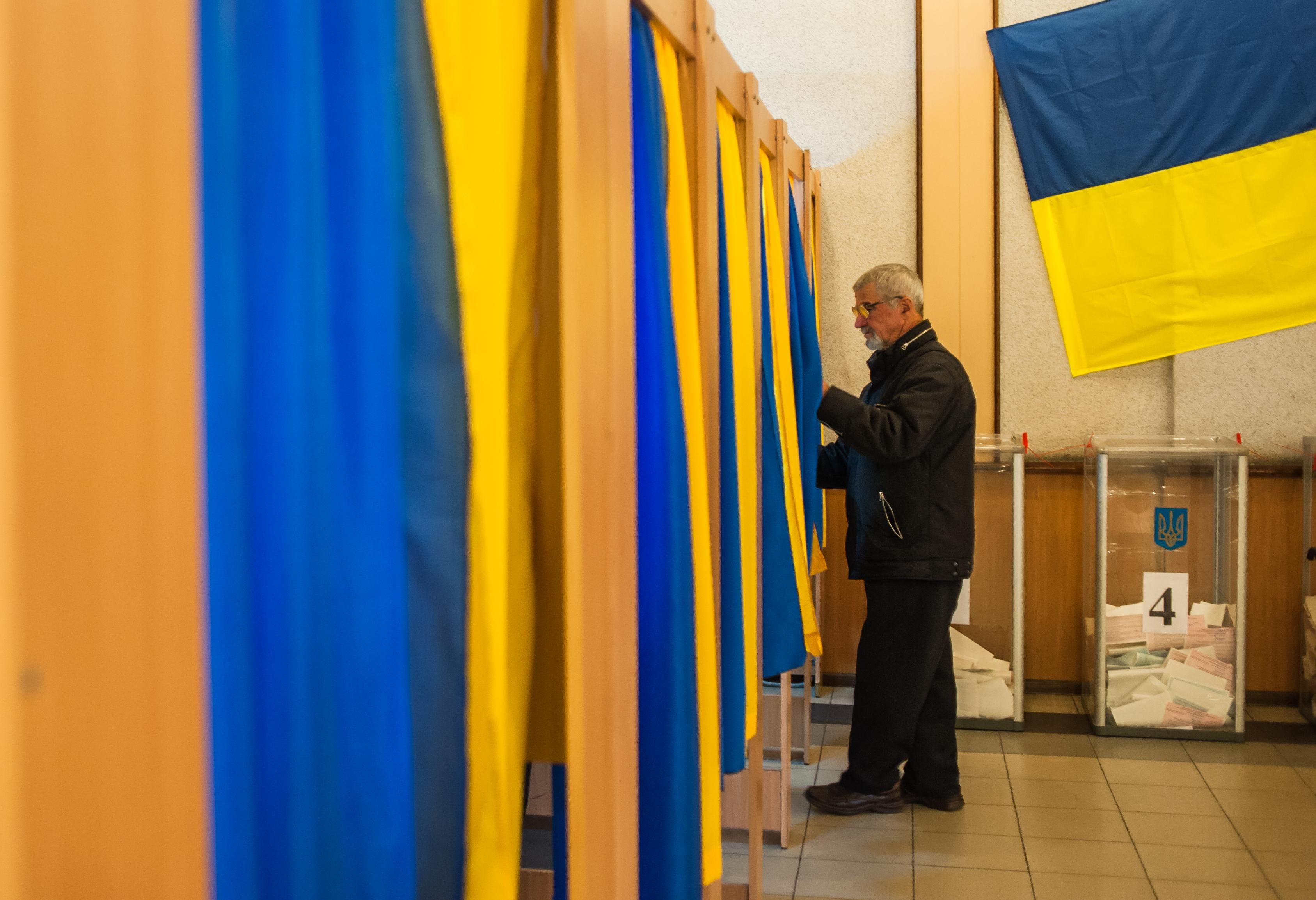 Конституція мовчить про відповідальний вибір: в Україні голосують всі, хто вміє ставити галочку - 5 лютого 2019 - Телеканал новин 24