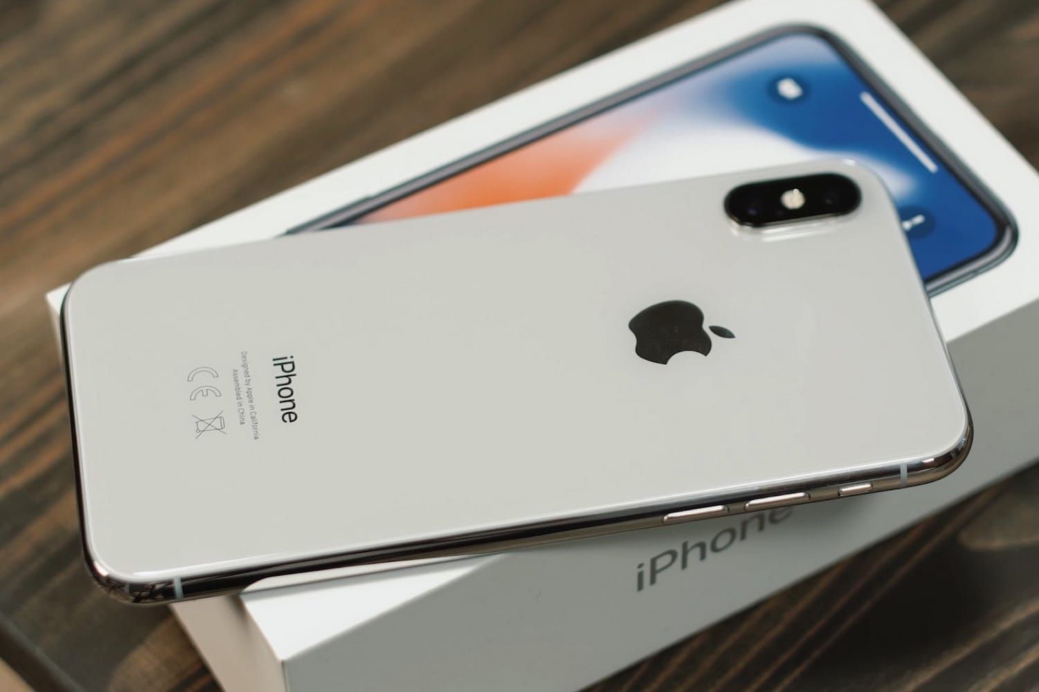 Восстановленные iPhone X поступили в продажу: сколько стоят смартфоны