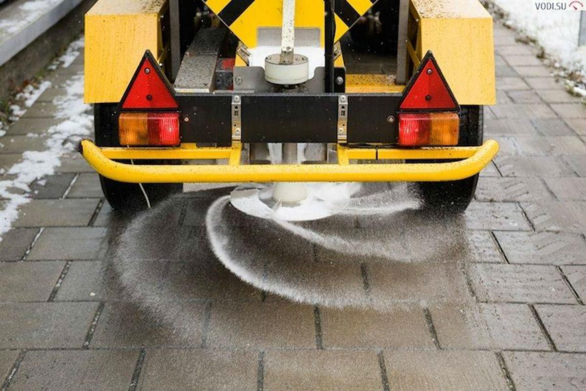 Чому сіль, якою посипають дороги взимку, небезпечна Чому сіль, якою посипають дороги взимку, небезпечна