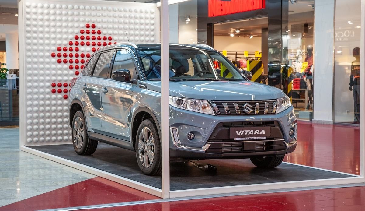 Suzuki презентовала обновленный бестселлер Vitara в Украине Suzuki презентовала обновленный бестселлер Vitara в Украине