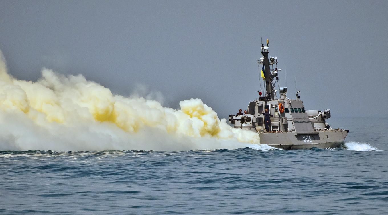 Українські військові показали відео масштабних навчань із кораблями та авіацією Українські військові показали відео масштабних навчань із кораблями та авіацією