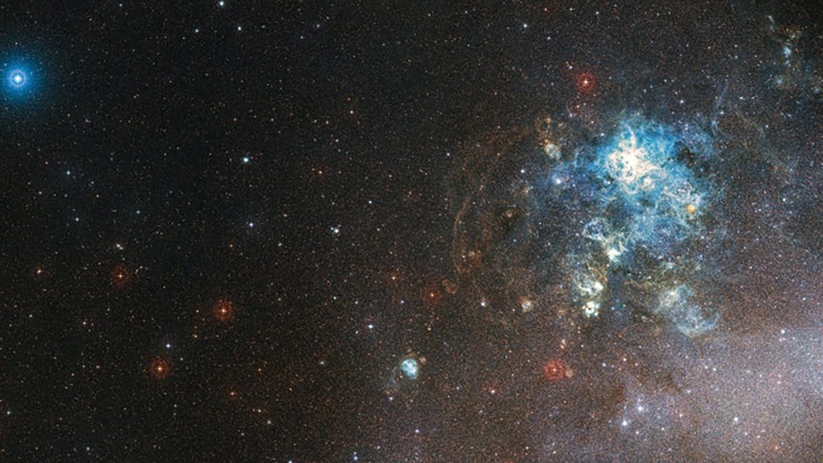Фото дня: опубликовали снимок новорожденных звезд, окруженных пузырьками