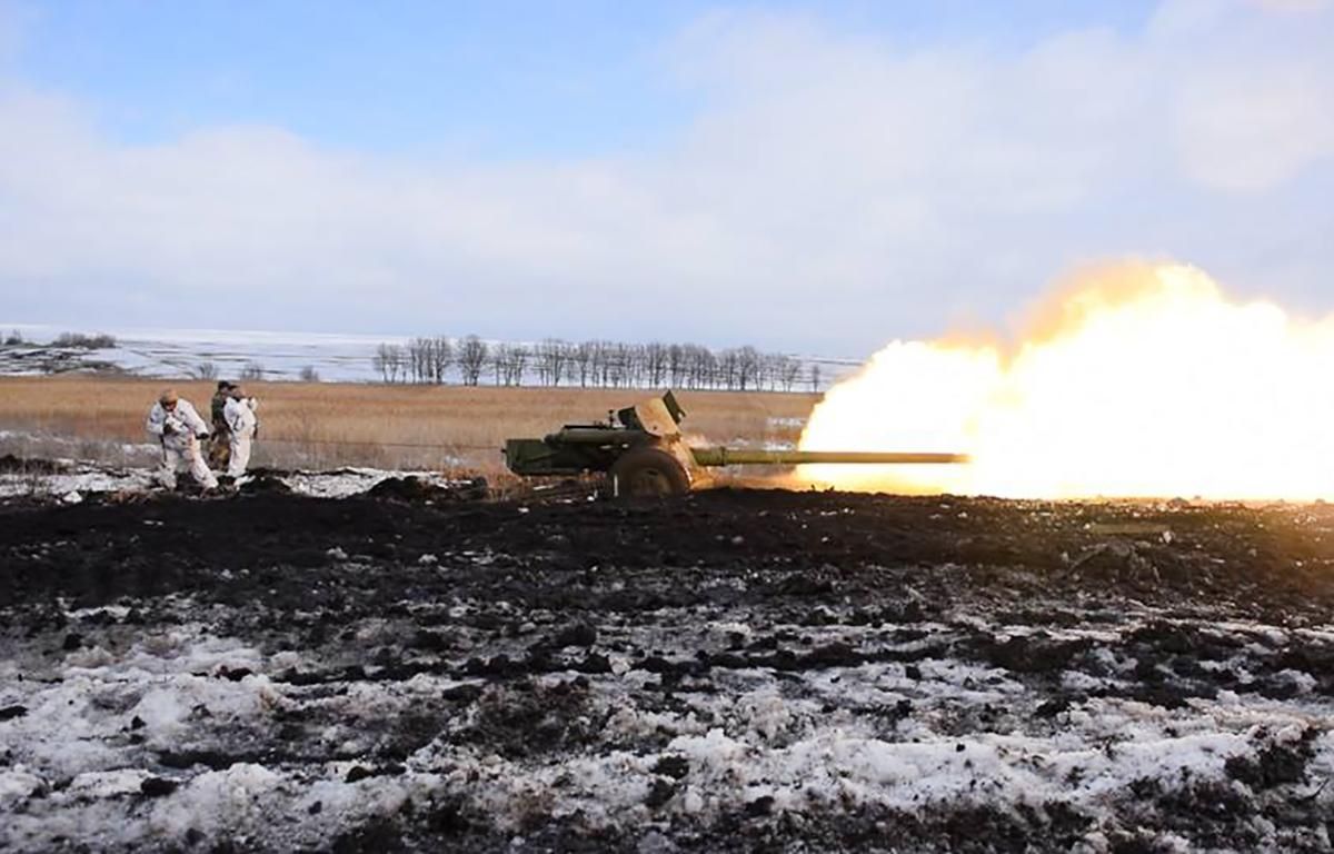 Украинские военные потренировались стрелять из пушки "Рапира" на Донбассе: яркие фото
