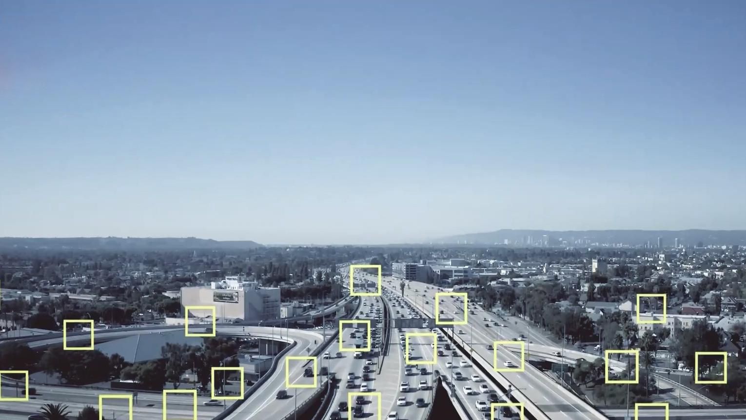 Компания Google научит автомобили искать и обходить ямы на дорогах Компания Google научит автомобили искать и обходить ямы на дорогах