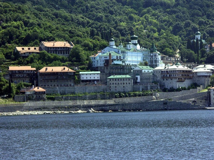 Делегацию ПЦУ не пустили в "русский" монастырь на Афоне Делегацию ПЦУ не пустили в "русский" монастырь на Афоне