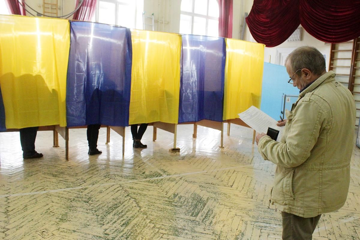 В Харькове попытались купить голос избирателя: известна сумма