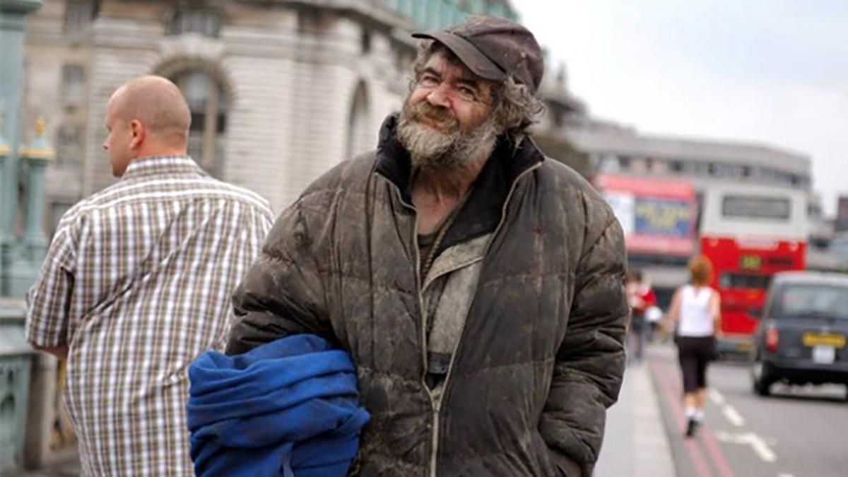 Бездомным платили деньги, чтобы они нашли работу: как завершился эксперимент