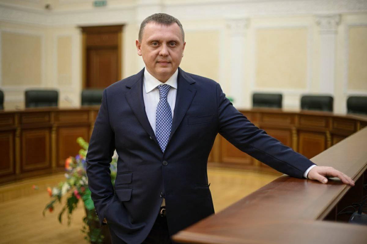 48 нардепов обратились в Конституционный суд относительно коррупционера Гречковского 48 нардепов обратились в Конституционный суд относительно коррупционера Гречковского