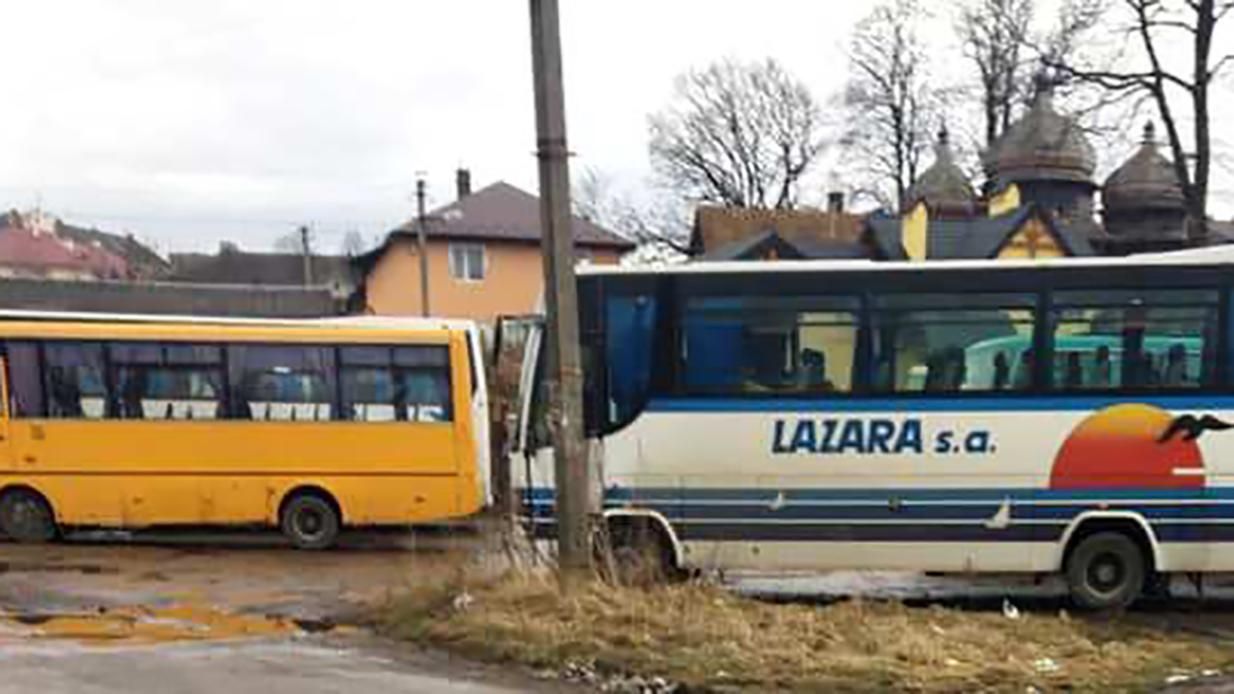 Как при коммунизме: на выступление Тимошенко согнали более 20 автобусов массовки