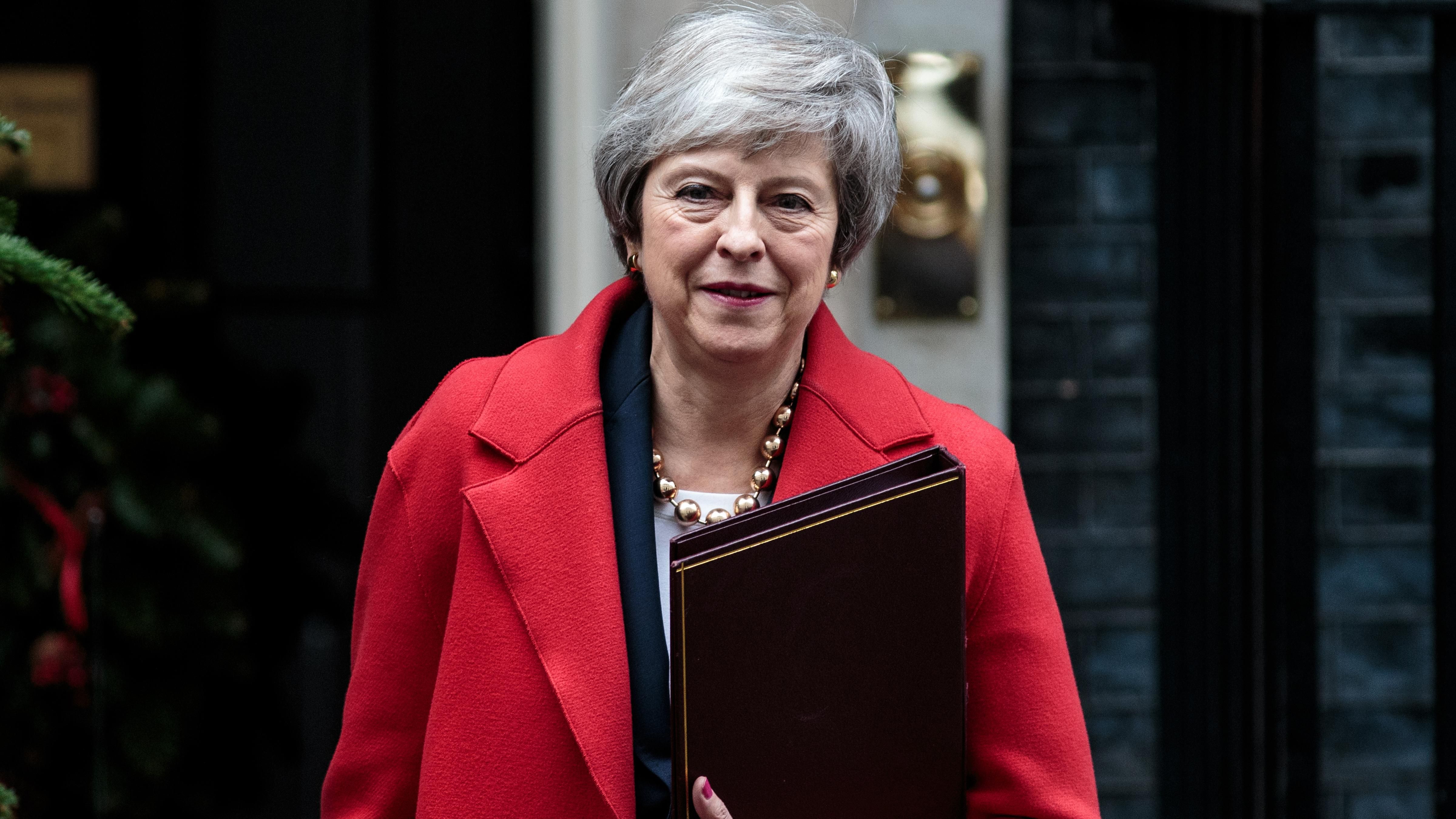 Мэй будет просить парламент Великобритании о дополнительном времени для переговоров по Brexit