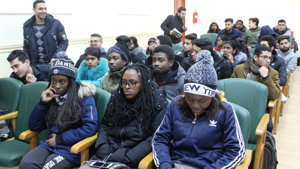 Студенти ДНМУ Студенти ДНМУ