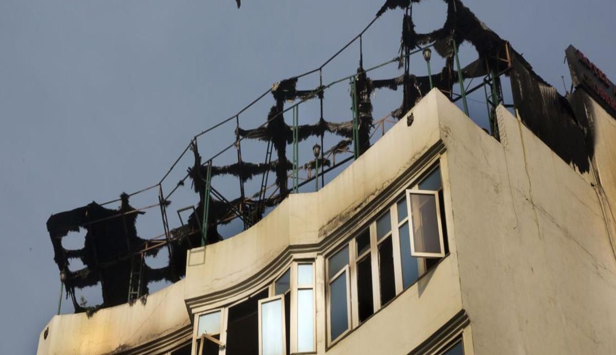 Жахлива пожежа спалахнула у готелі в Індії: щонайменше 17 людей загинули – відео Жахлива пожежа спалахнула у готелі в Індії: щонайменше 17 людей загинули – відео