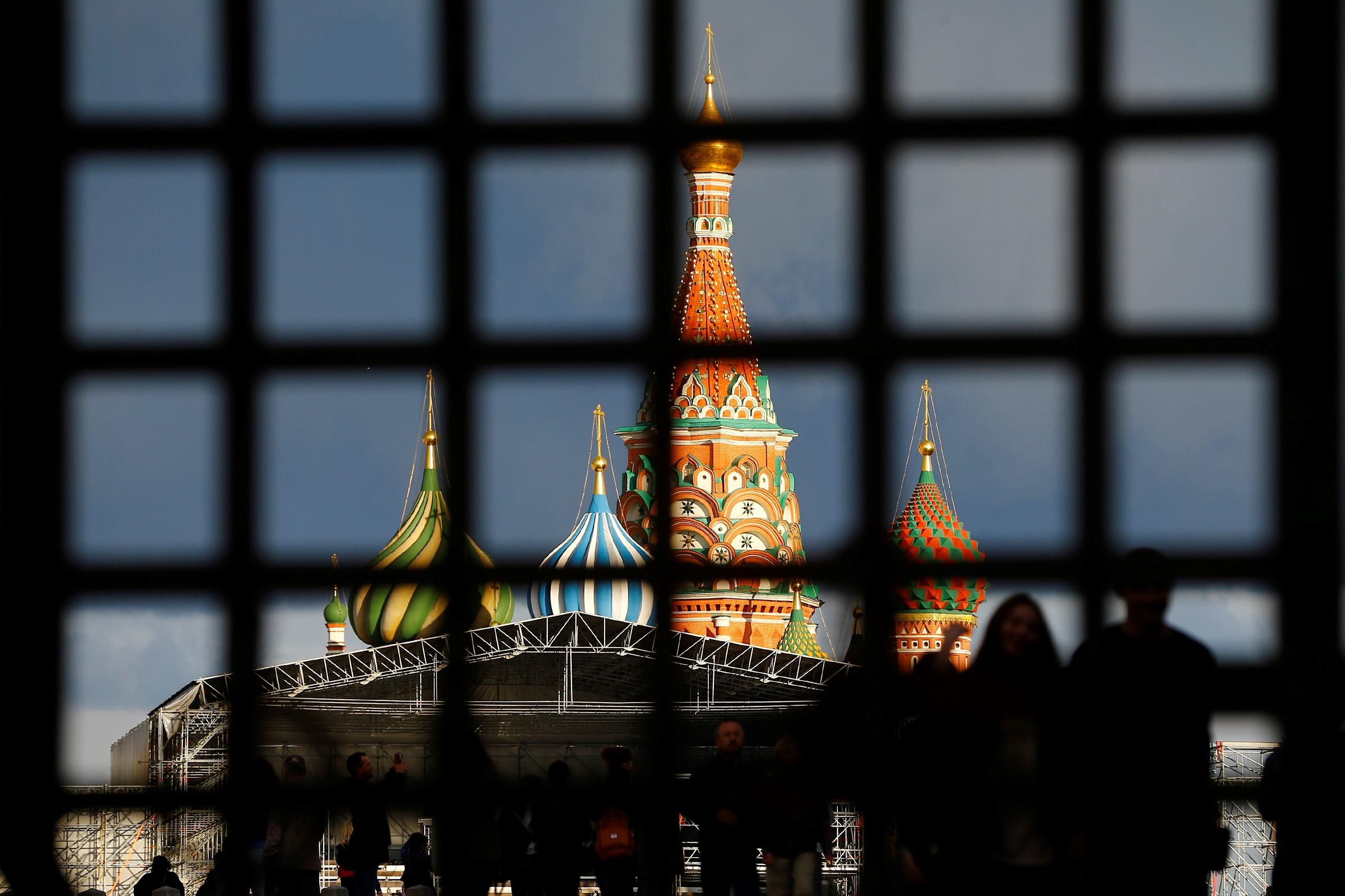 Несогласие и разобщенность: в России исследовали настроения граждан