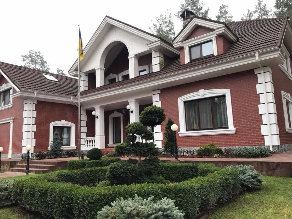 Маєток Луценка Маєток Луценка