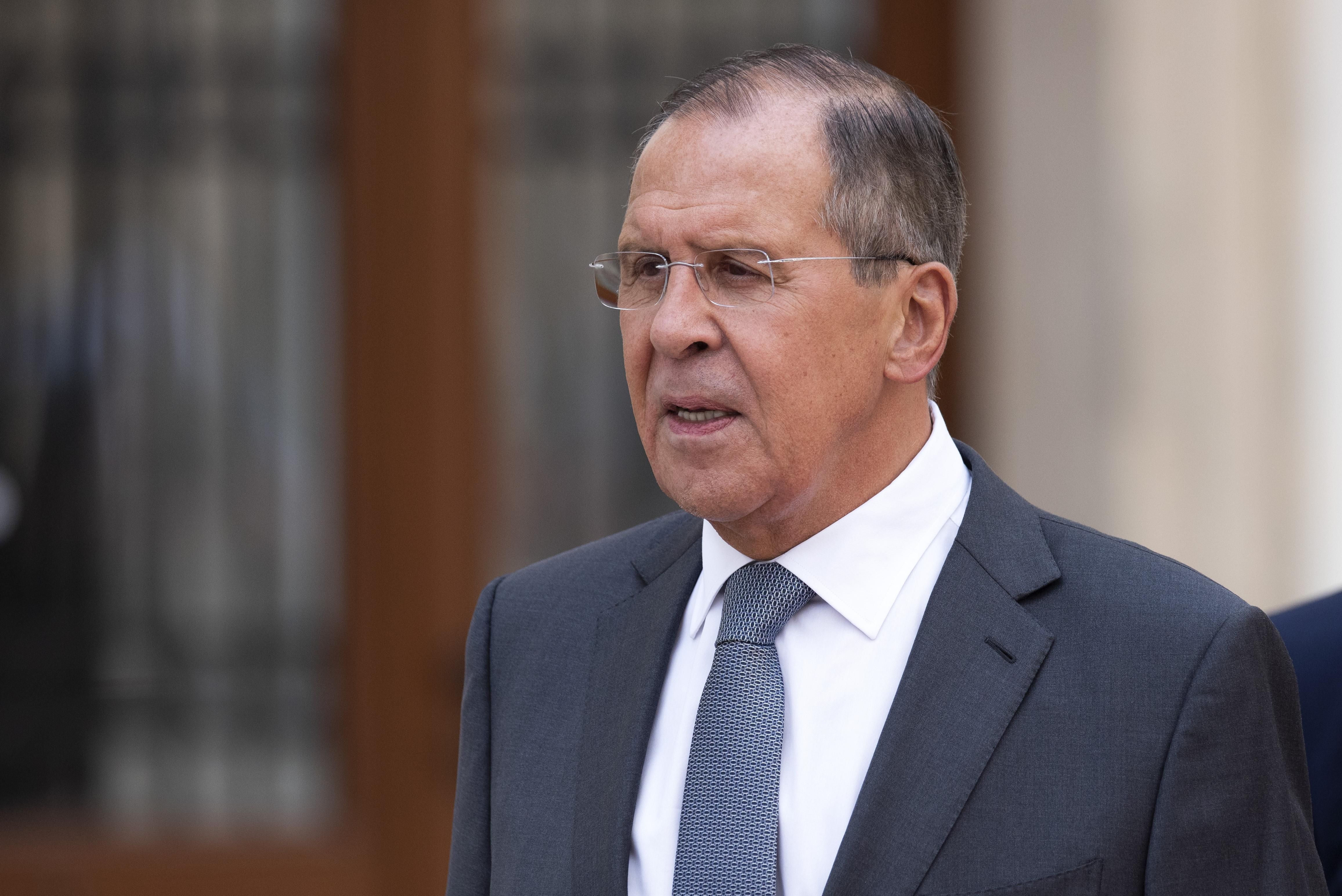 "Это бесперспективно": Лавров дерзко ответил ЕС на требования относительно Донбасса "Это бесперспективно": Лавров дерзко ответил ЕС на требования относительно Донбасса