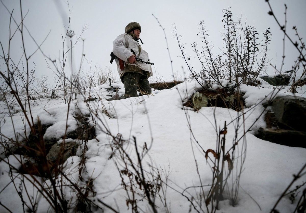 Боевики на Донбассе обстреливают украинские позиции: один воин ранен