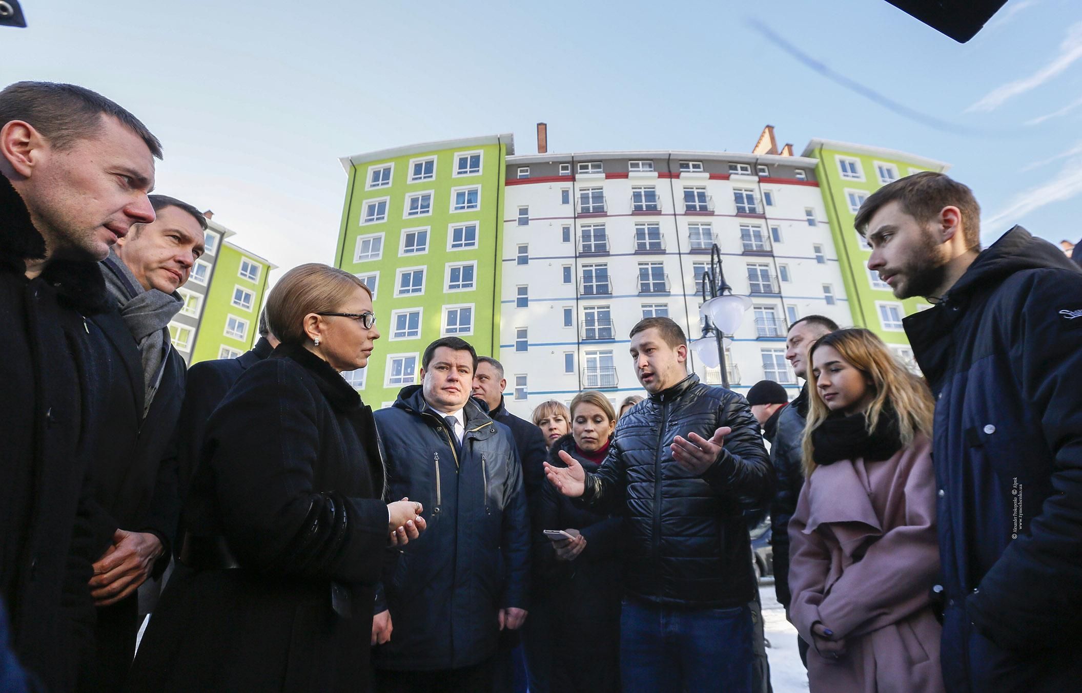 Довгострокові кредити без першого внеску, – Тимошенко розповіла, як забезпечити молодь житлом