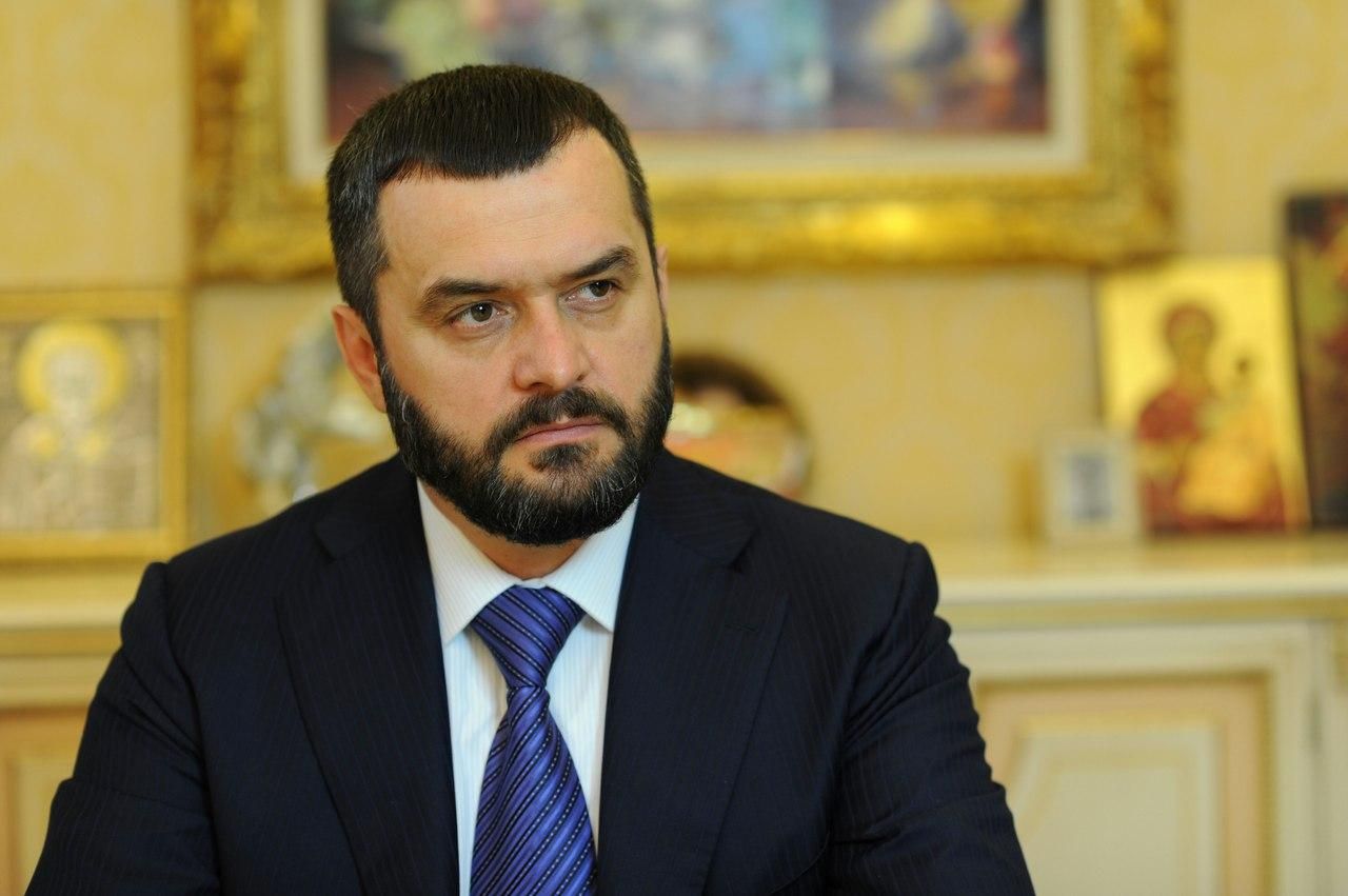 Суд повторно арестовал имущество экс-министра МВД Захарченко Суд повторно арестовал имущество экс-министра МВД Захарченко